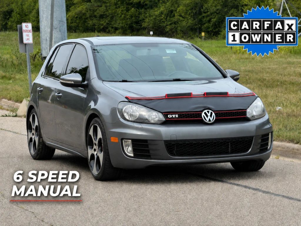 2011 VOLKSWAGEN GTI