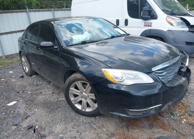 2012 CHRYSLER 200
