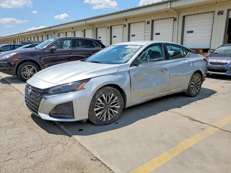 2025 NISSAN Altima
