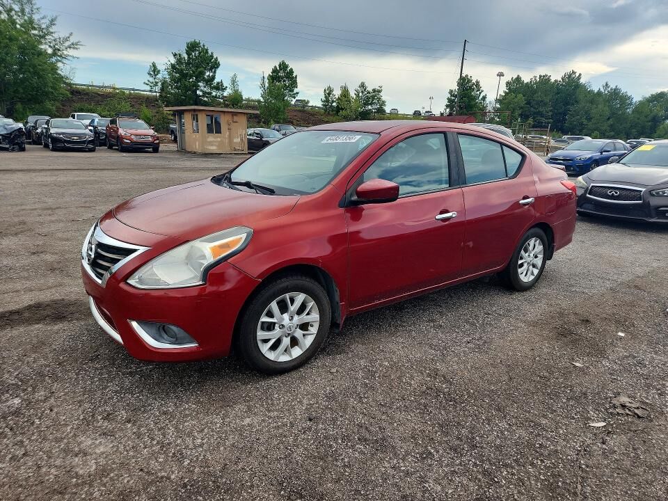 2015 NISSAN Versa