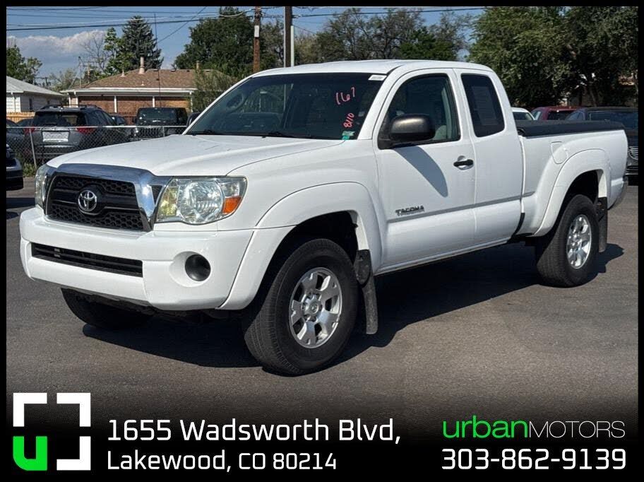 2011 TOYOTA Tacoma