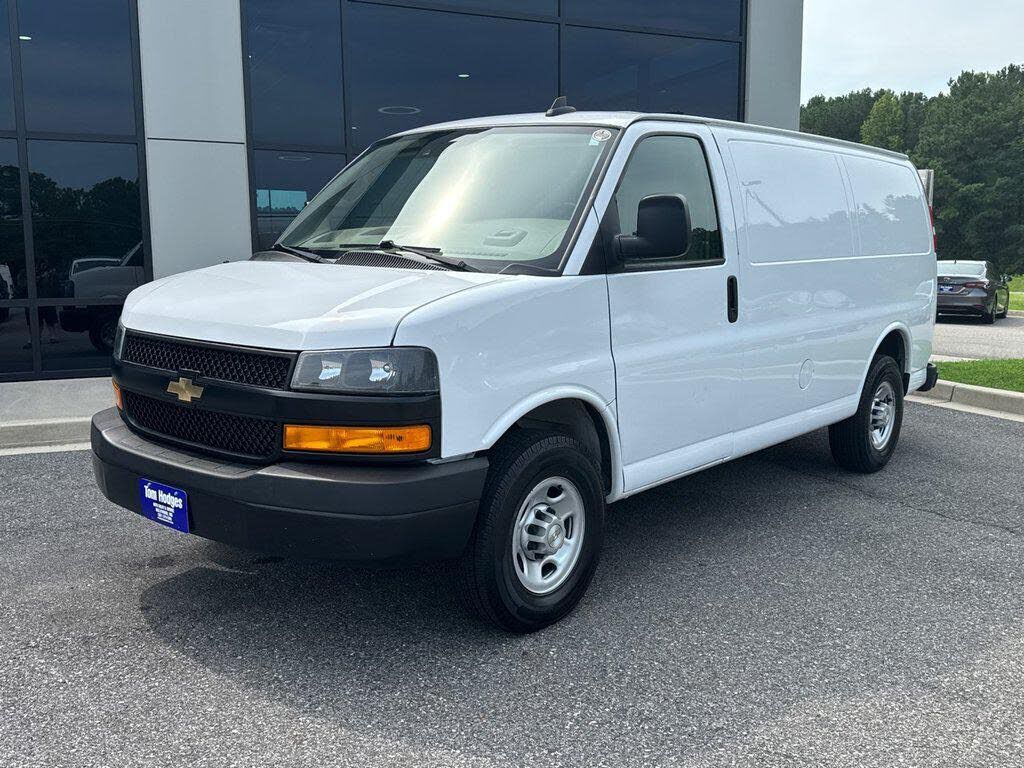 2020 CHEVROLET Express