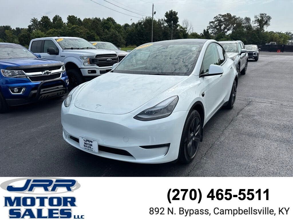 2025 TESLA Model Y
