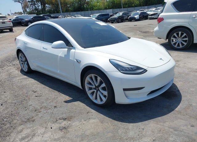2020 TESLA Model 3