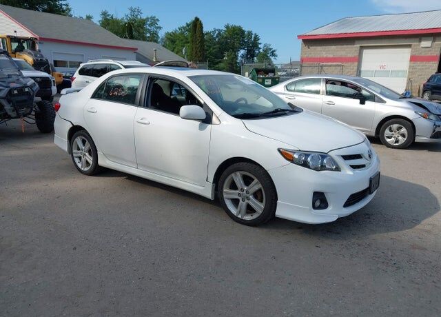 2013 TOYOTA Corolla