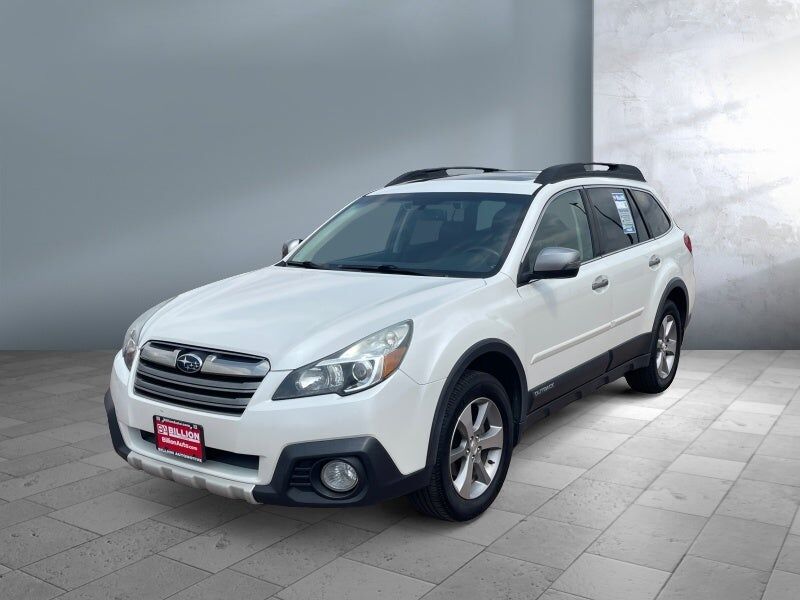 2014 SUBARU Outback
