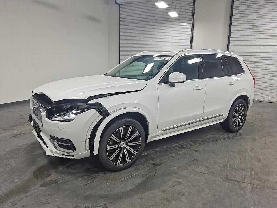 2025 VOLVO XC90