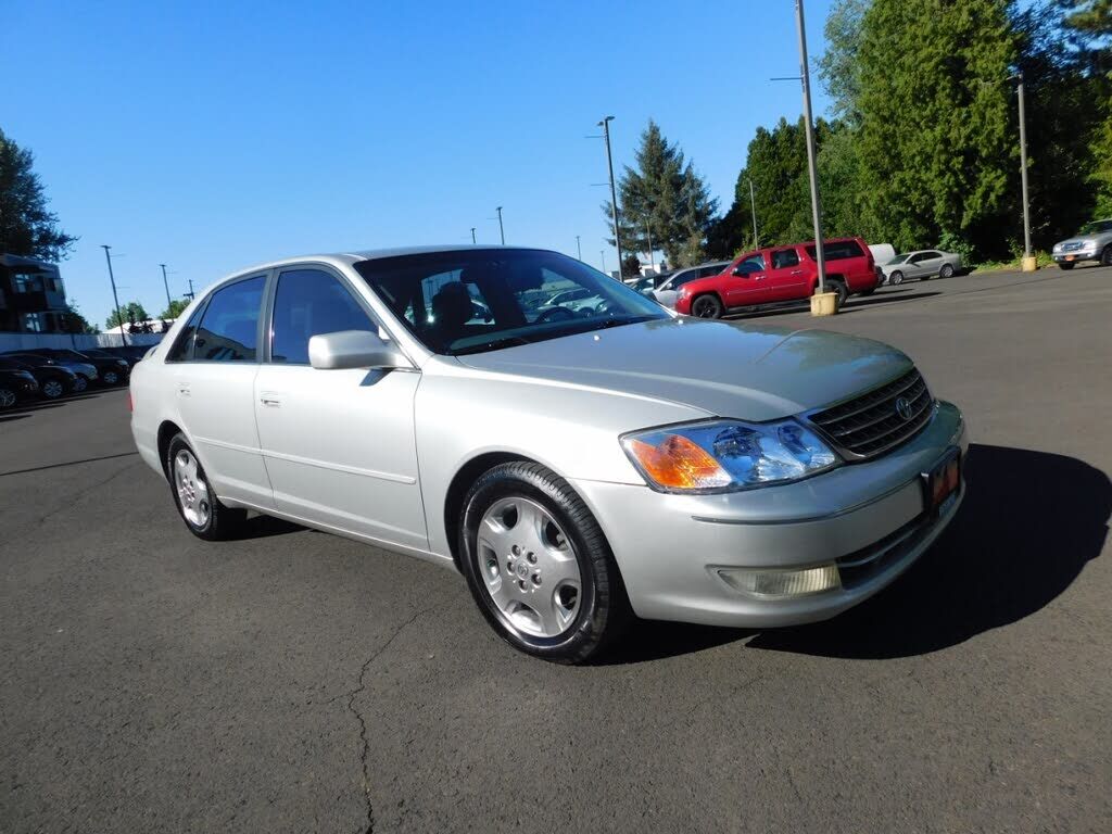 2003 TOYOTA Avalon