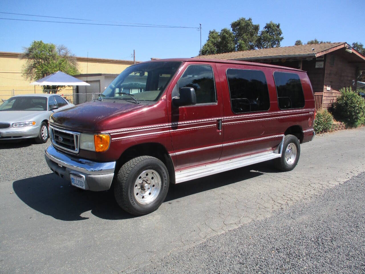 2005 FORD E-250