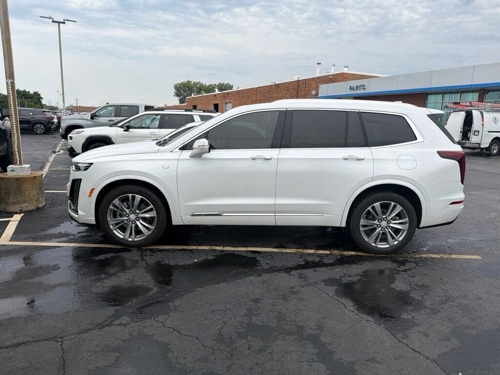 2023 CADILLAC XT6