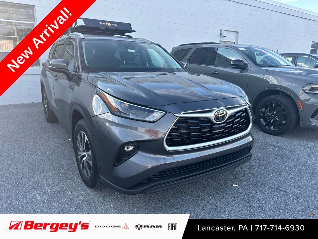 2023 TOYOTA Highlander