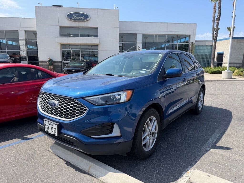 2023 FORD Edge