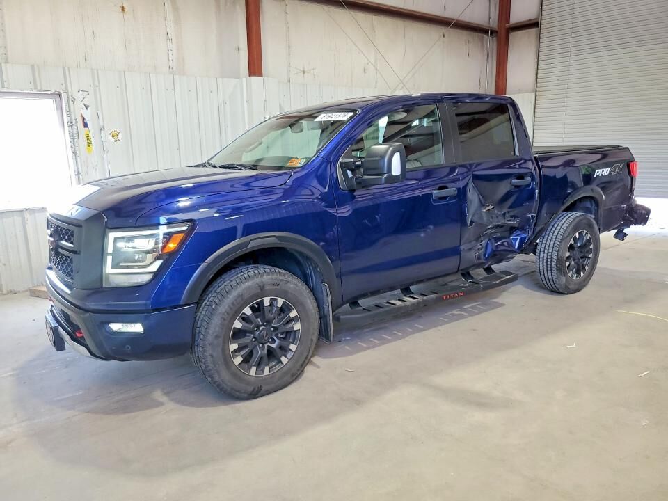 2022 NISSAN Titan