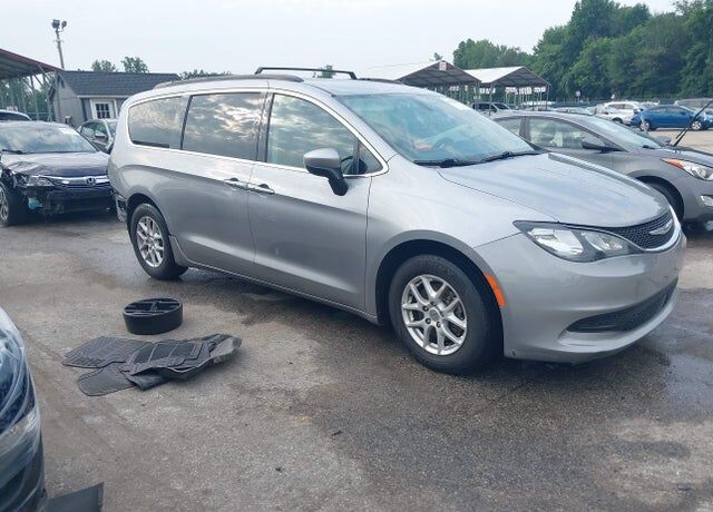 2021 CHRYSLER Voyager