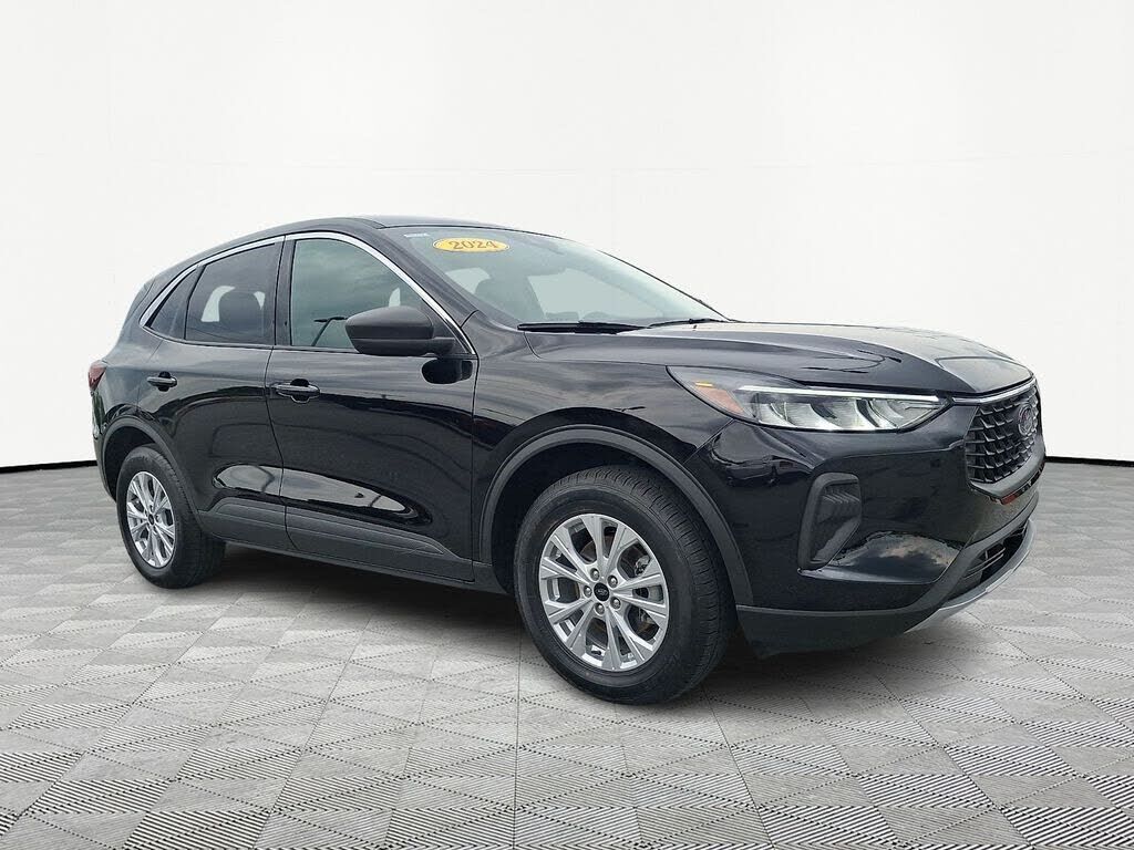 2024 FORD Escape