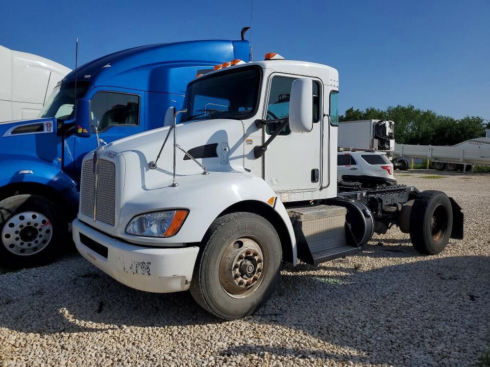 2015 KENWORTH T3 Series