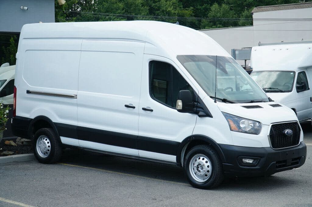2022 FORD Transit