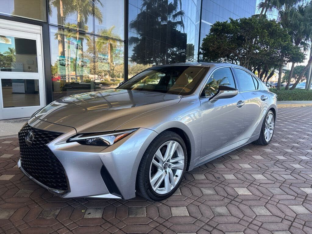 2024 LEXUS IS