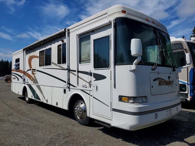 2000 FREIGHTLINER XCS Chassis