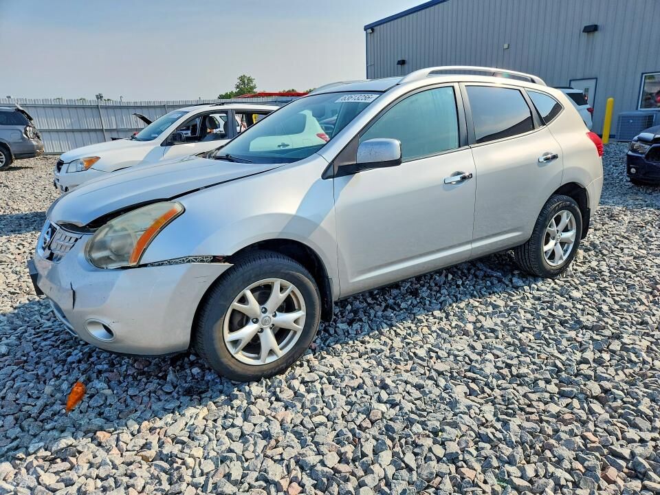 2010 NISSAN Rogue