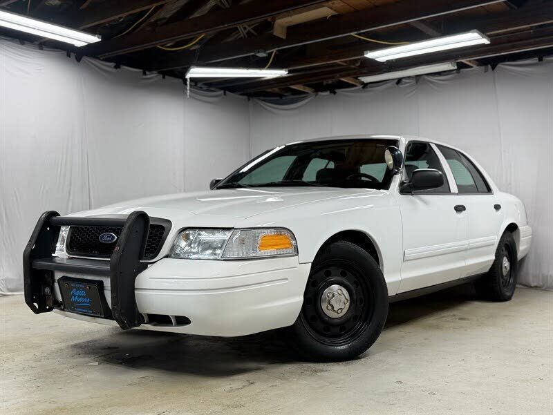 2010 FORD Crown Victoria