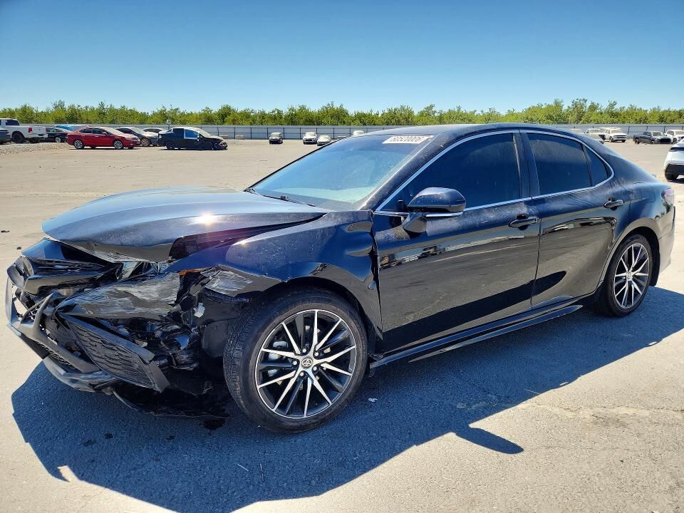 2023 TOYOTA Camry