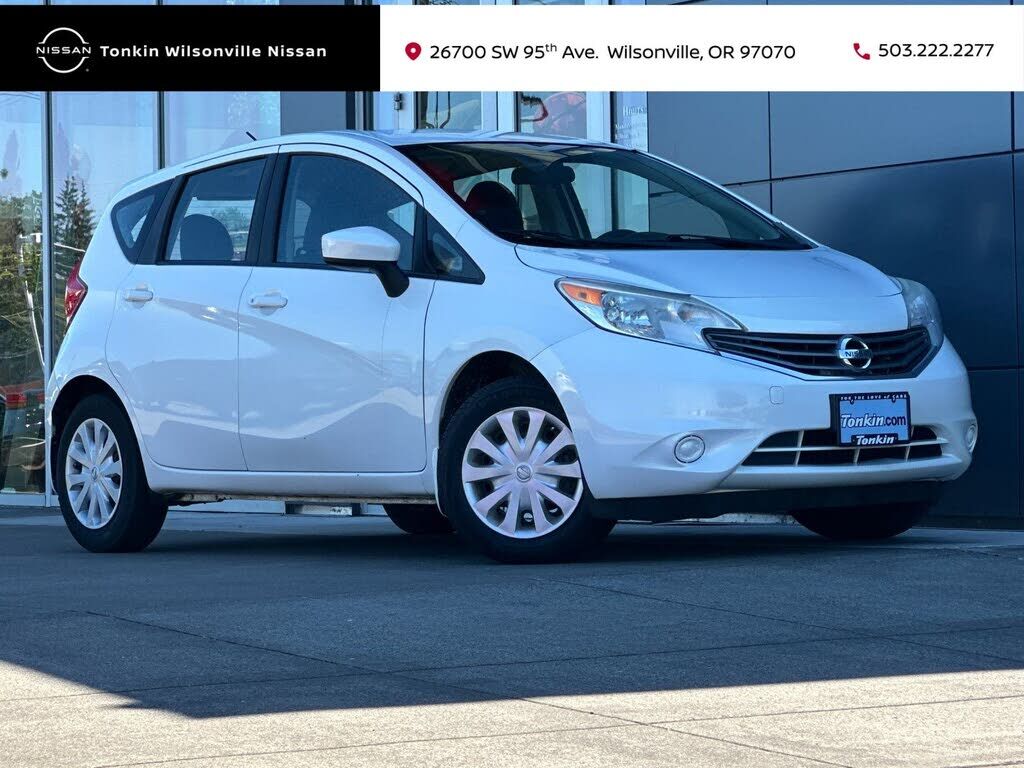 2015 NISSAN Versa