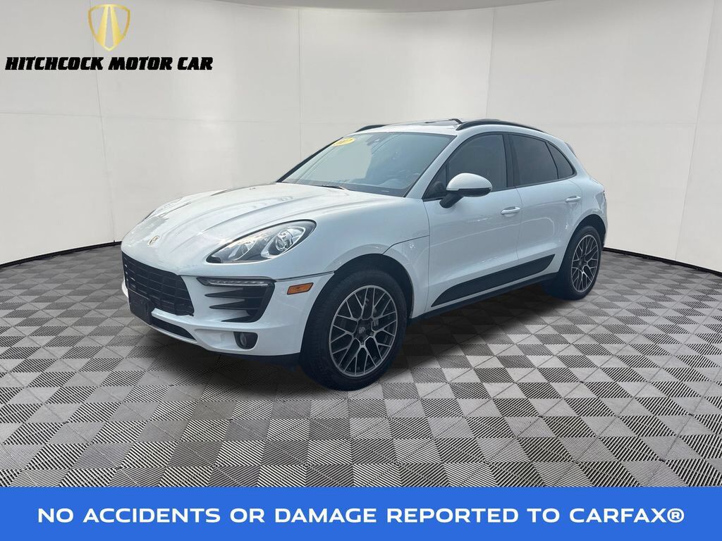 2017 PORSCHE Macan