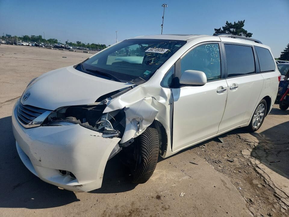 2016 TOYOTA Sienna
