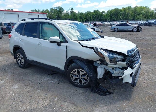 2024 SUBARU Forester
