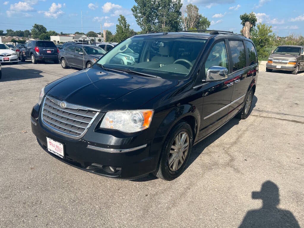 2008 CHRYSLER Town and Country