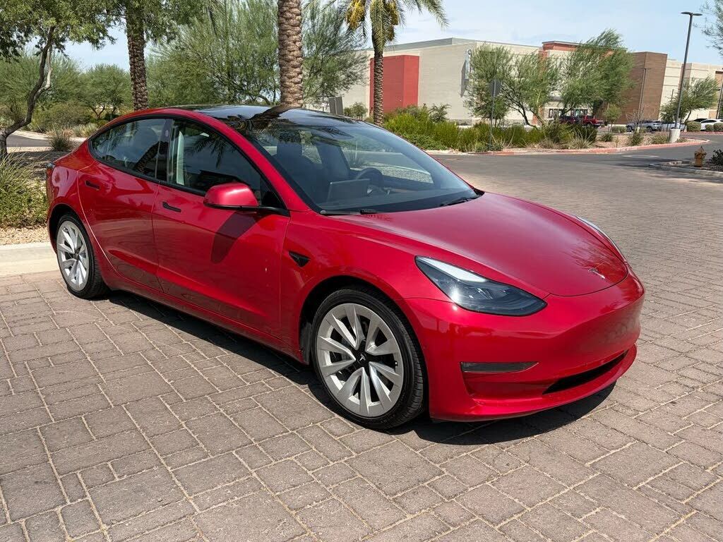 2022 TESLA Model 3
