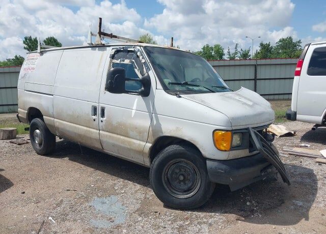 2005 FORD E-250