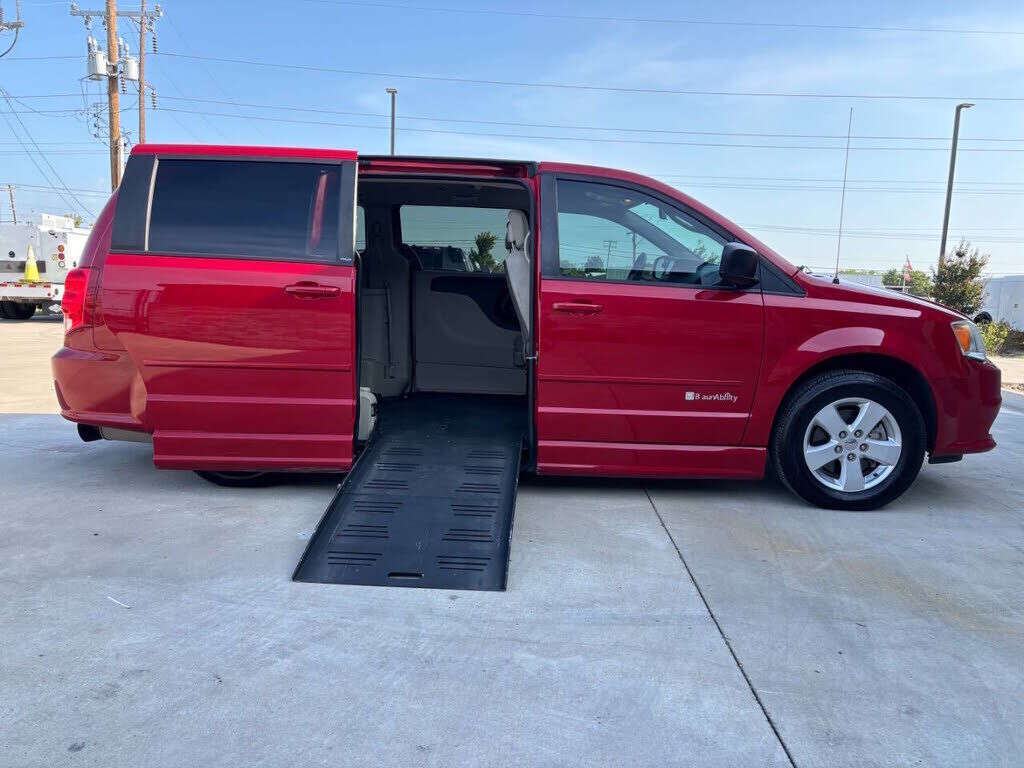 2013 DODGE Grand Caravan
