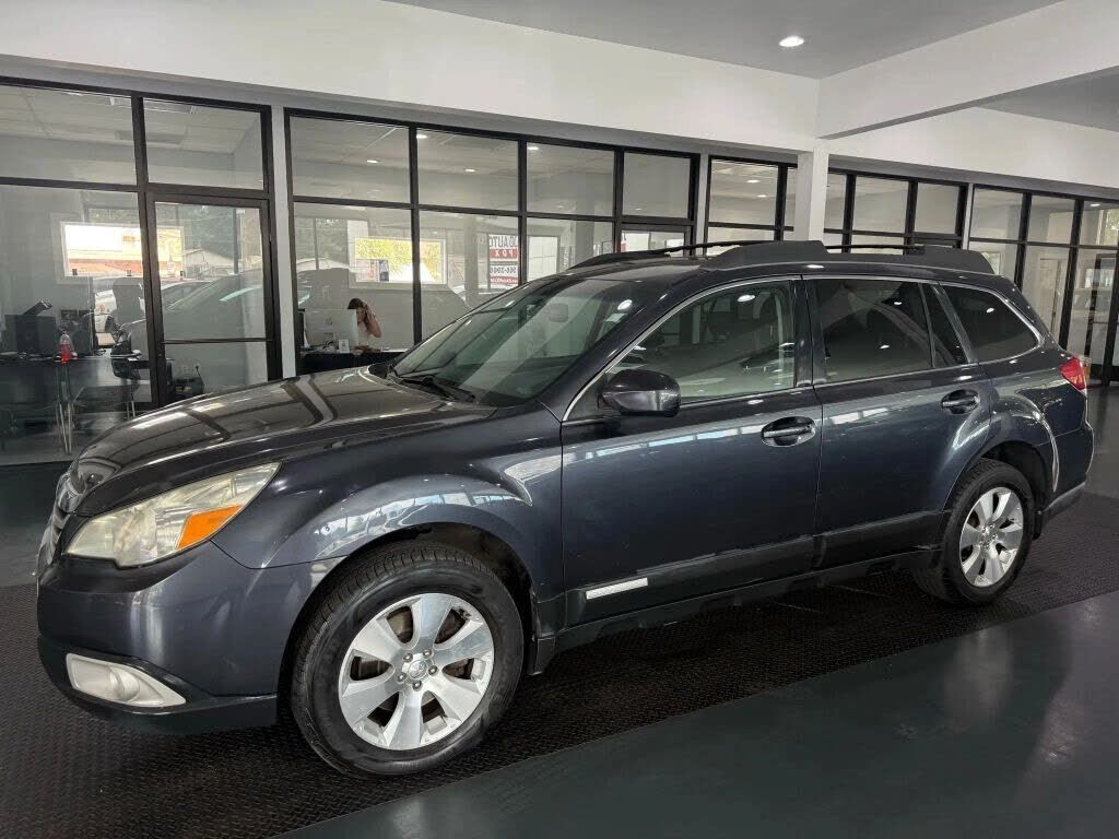 2010 SUBARU Outback
