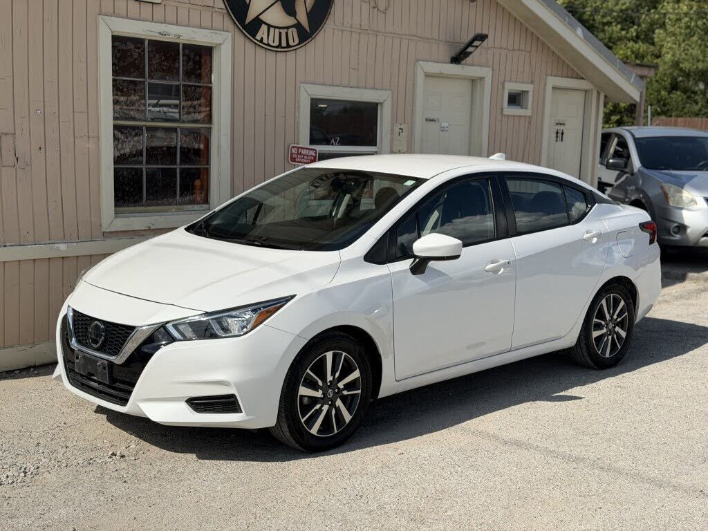 2022 NISSAN Versa