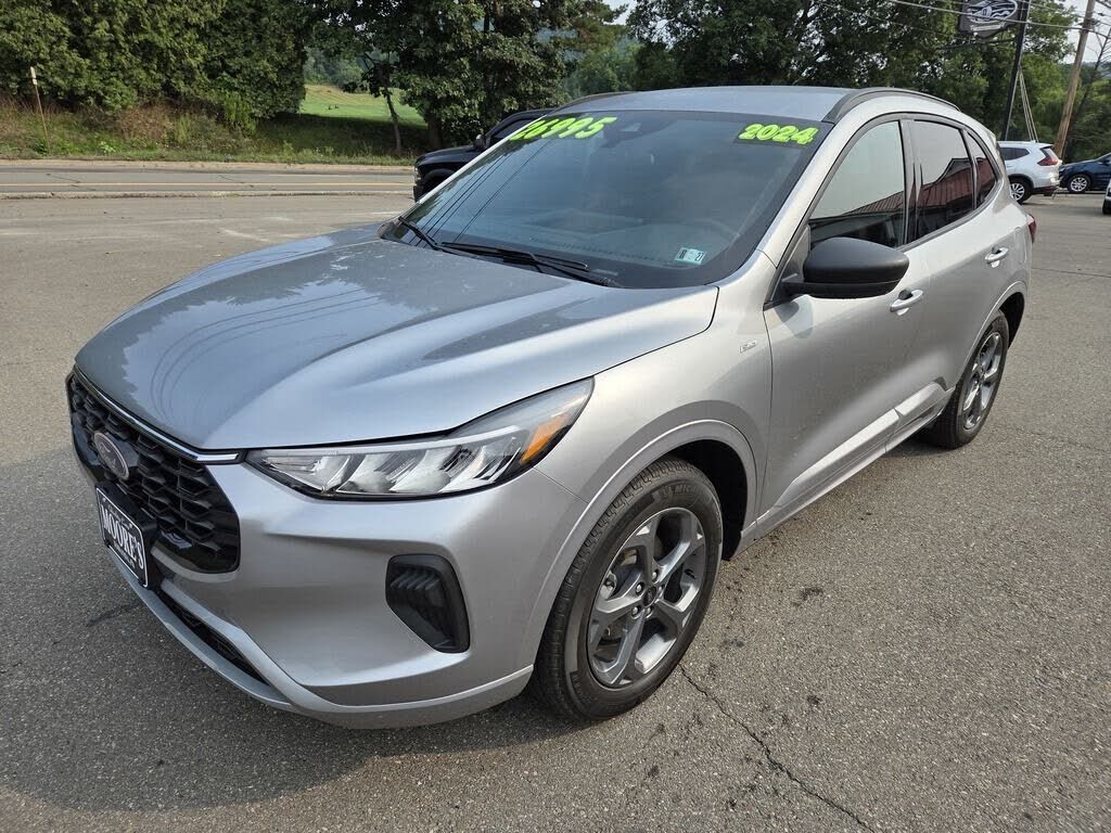 2024 FORD Escape