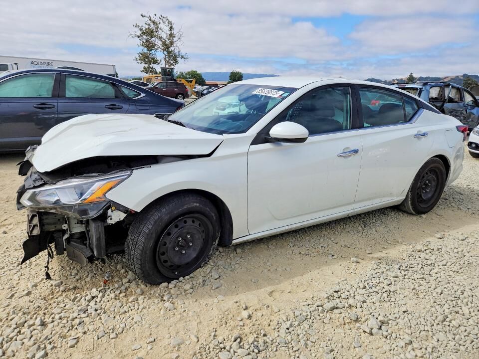 2020 NISSAN Altima