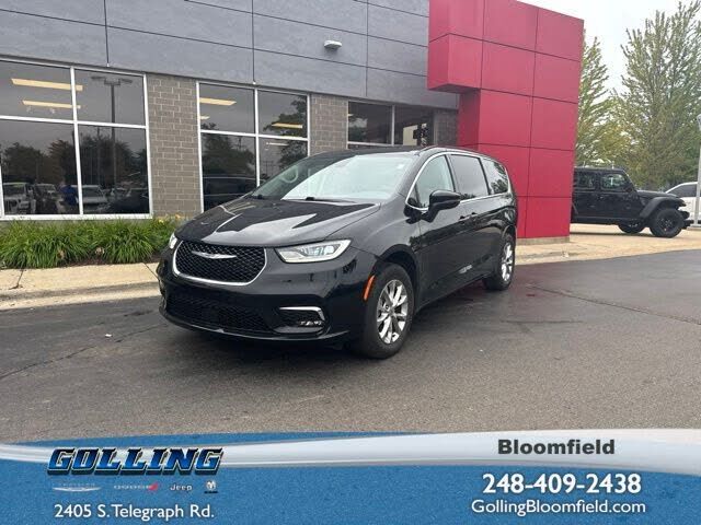 2023 CHRYSLER Pacifica