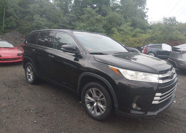2018 TOYOTA Highlander