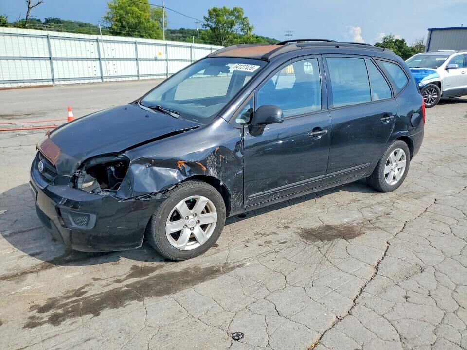 2008 KIA Rondo