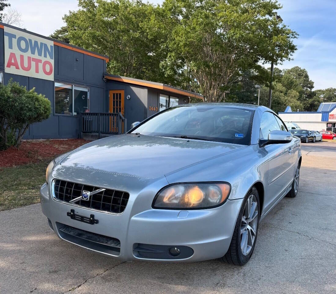 2010 VOLVO C70