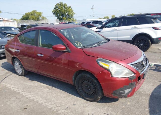2019 NISSAN Versa