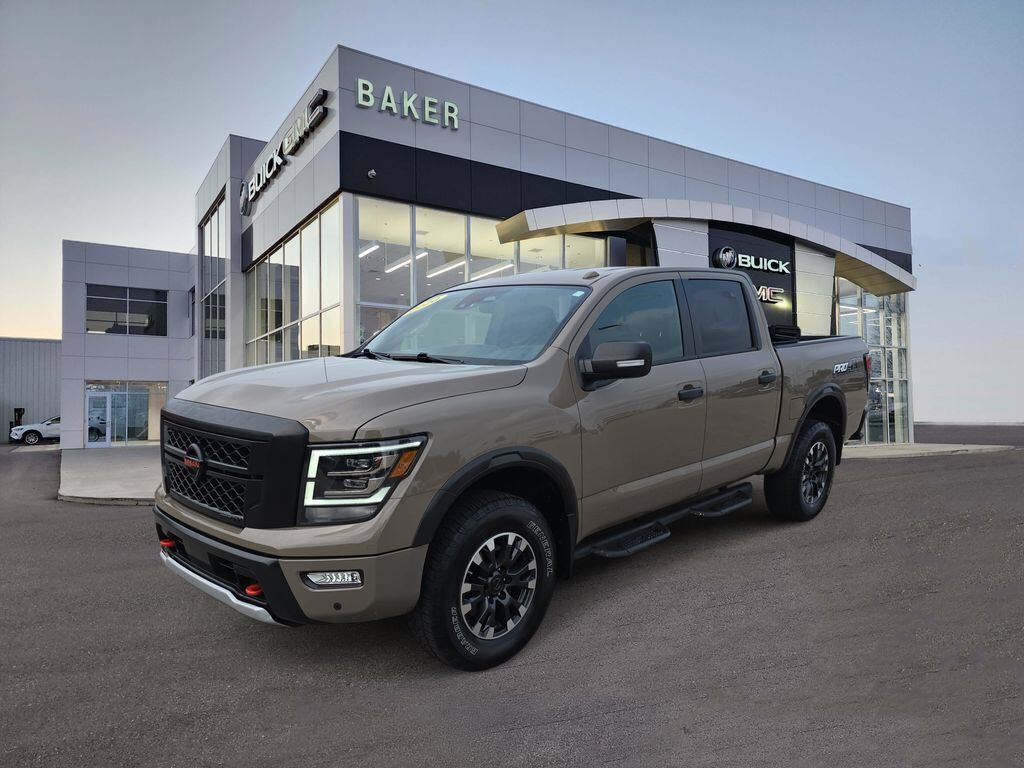 2020 NISSAN Titan