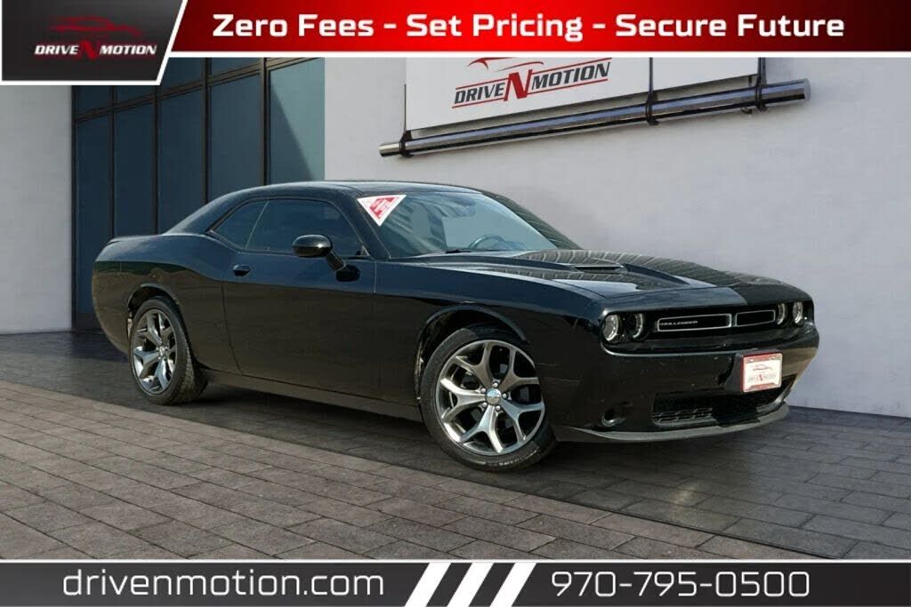 2016 DODGE Challenger