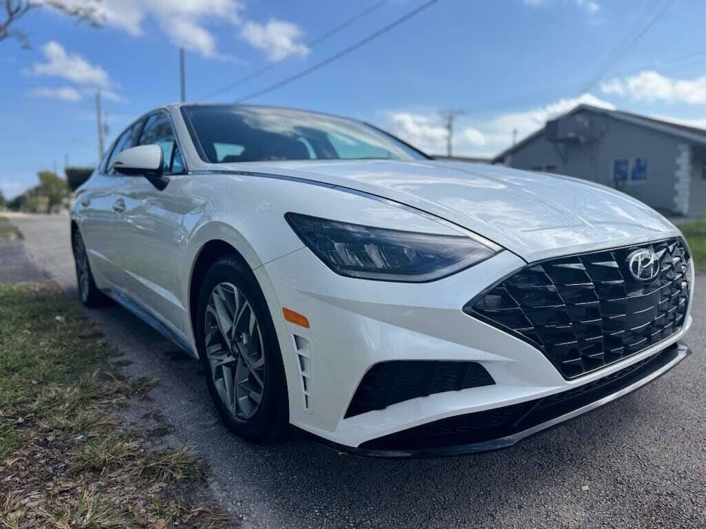 2022 HYUNDAI Sonata