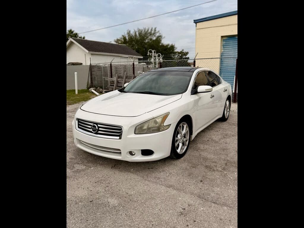 2012 NISSAN Maxima