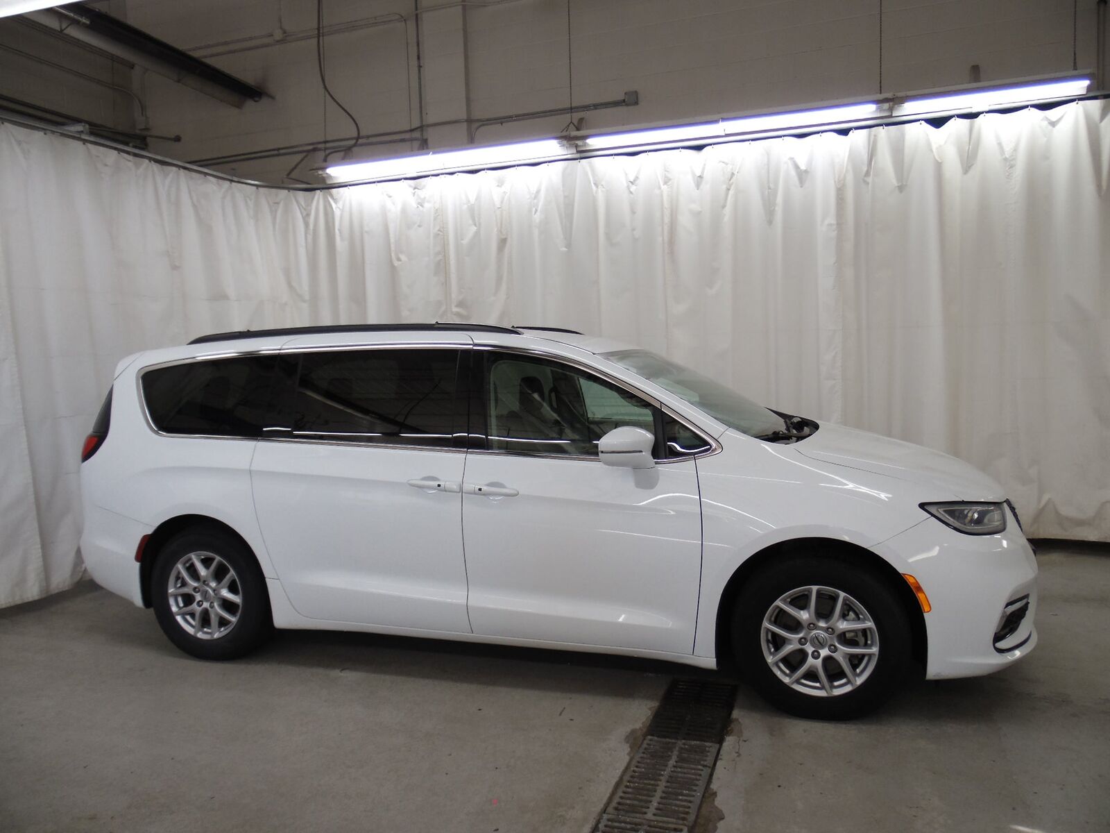 2022 CHRYSLER Pacifica