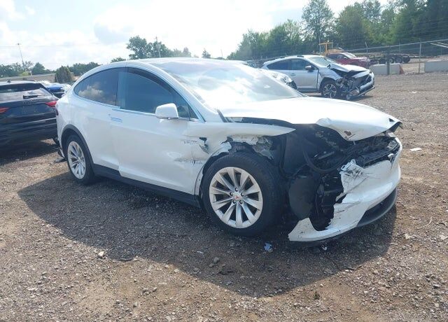 2016 TESLA Model X