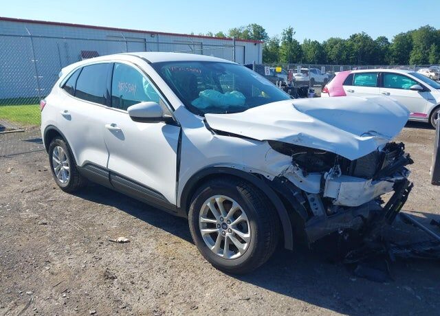 2021 FORD Escape
